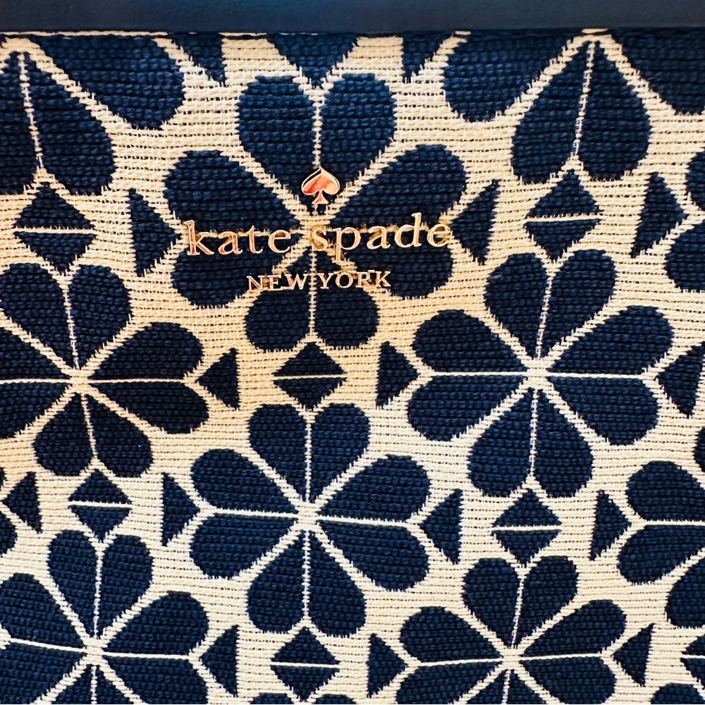 Kate Spade Navy Flower Jacquard  Medium Tote Bag used very gently - Picture 9 of 13